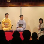 左から織音さん、菊千代さんと司会の斎藤
